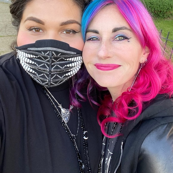 Meet your Posher, Mona lisa - Picture 3 of 15